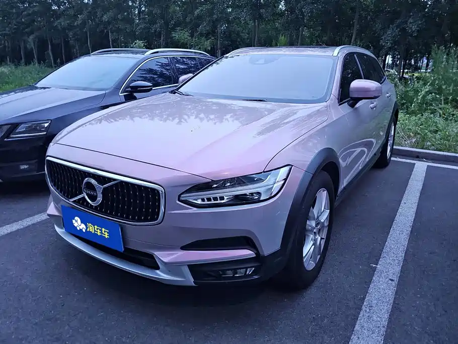 Volvo V90