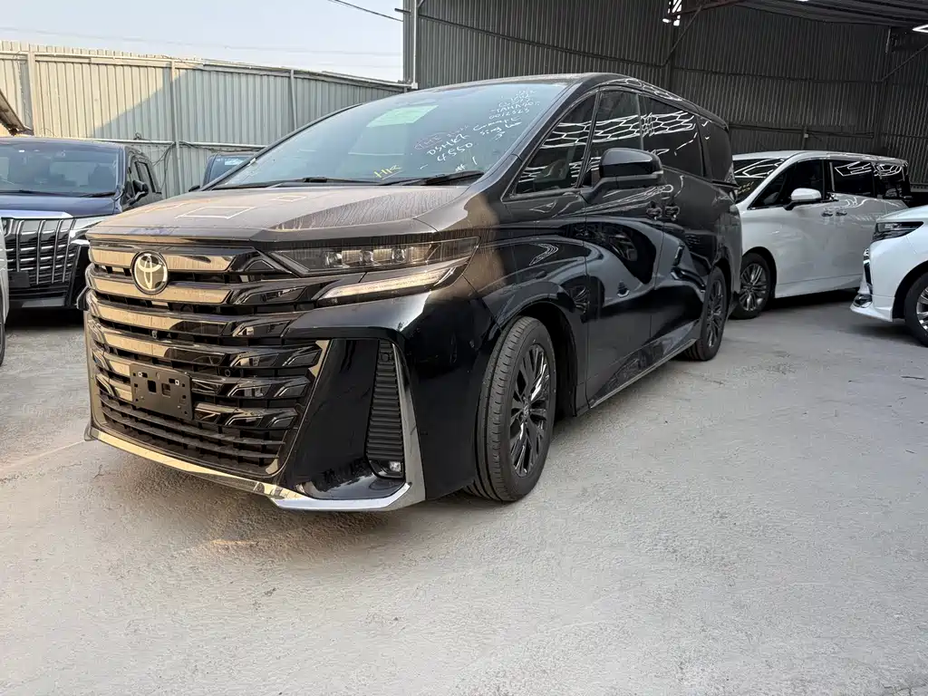Toyota Vellfire 0