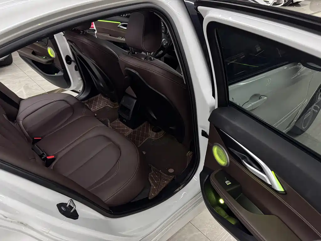 BMW 1 Series — миниатюра 12