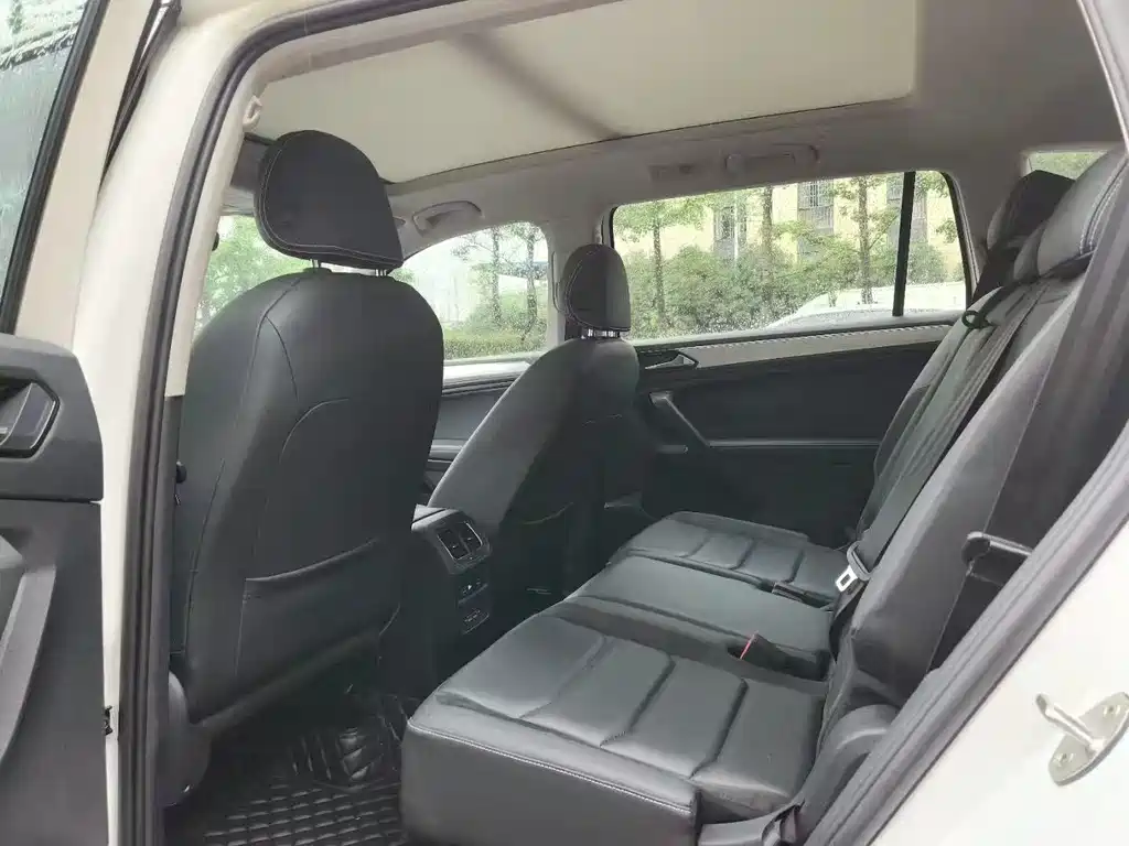 Volkswagen Tiguan L L 2017 380TSI AT Flagship