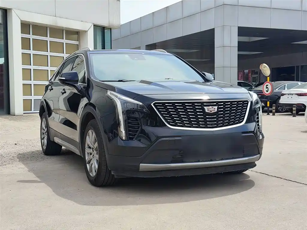 Cadillac XT4 2022 28T Luxury