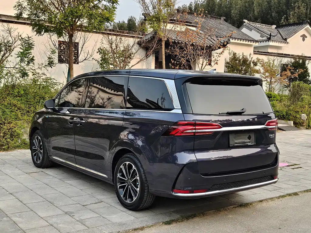 Roewe iMAX8 — миниатюра 5