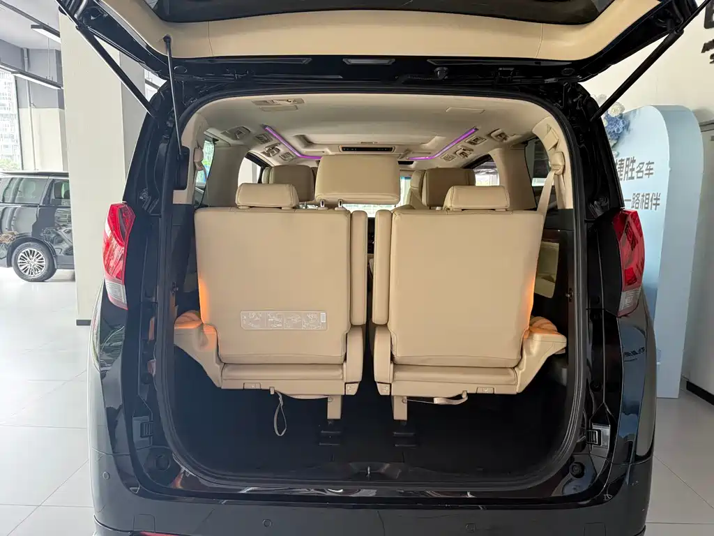 Toyota Alphard 2018 3.5L Luxury