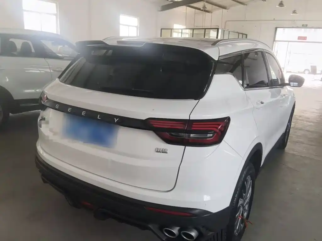 Geely Binyue — миниатюра 7