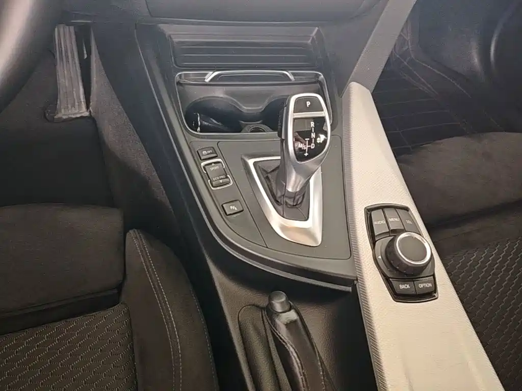 BMW 3 Series — миниатюра 14