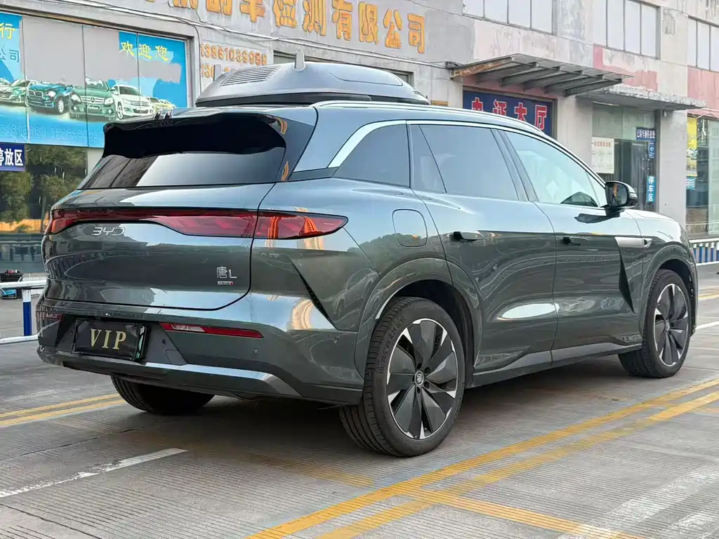 BYD Tang L L 2025 DM 175KM