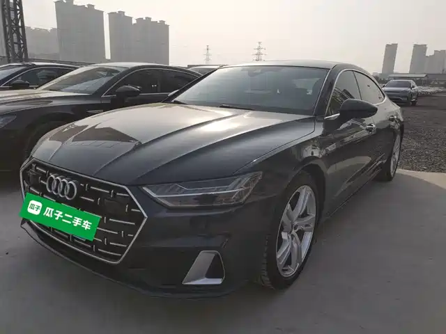 AUDI A7L
