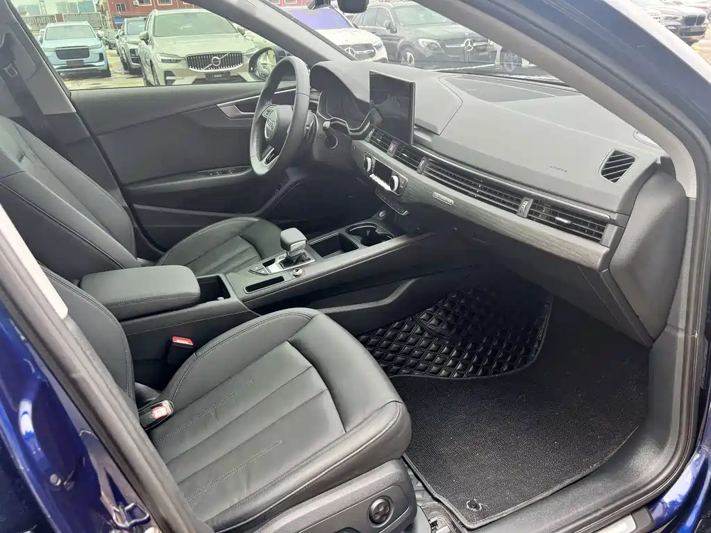 Audi A4 (Import) — миниатюра 11