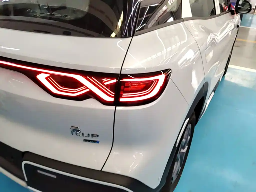 BYD Yuan UP — миниатюра 8