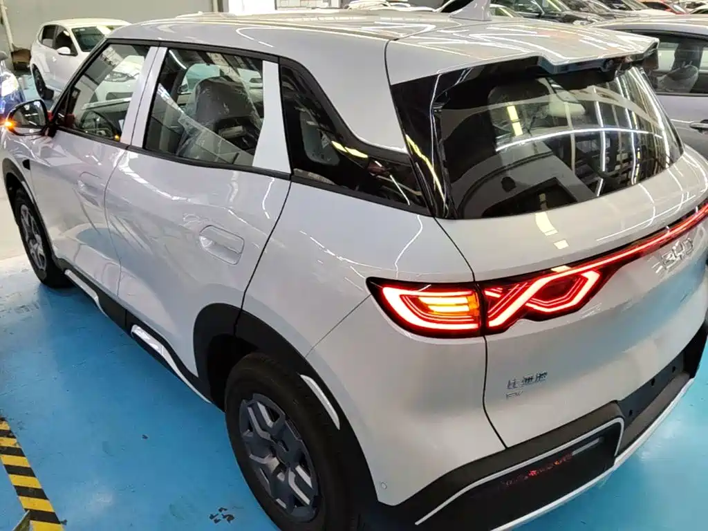 BYD Yuan UP — миниатюра 5