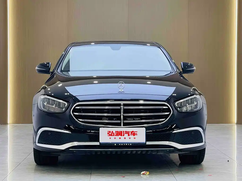Mercedes-Benz E-Class — миниатюра 2