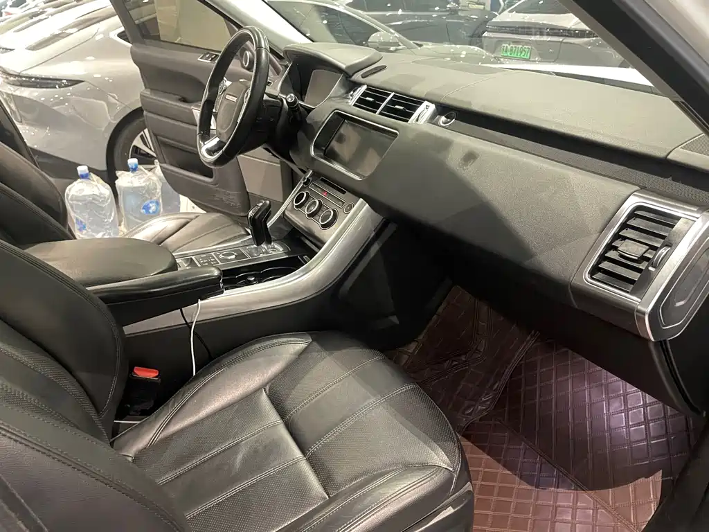 Land Rover Range Rover Sport 2017 3.0 SC V6 SE