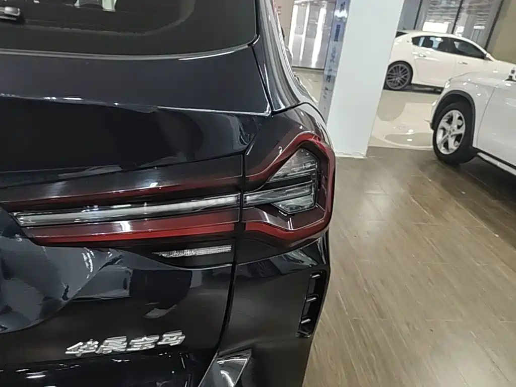 BMW iX3 — миниатюра 8