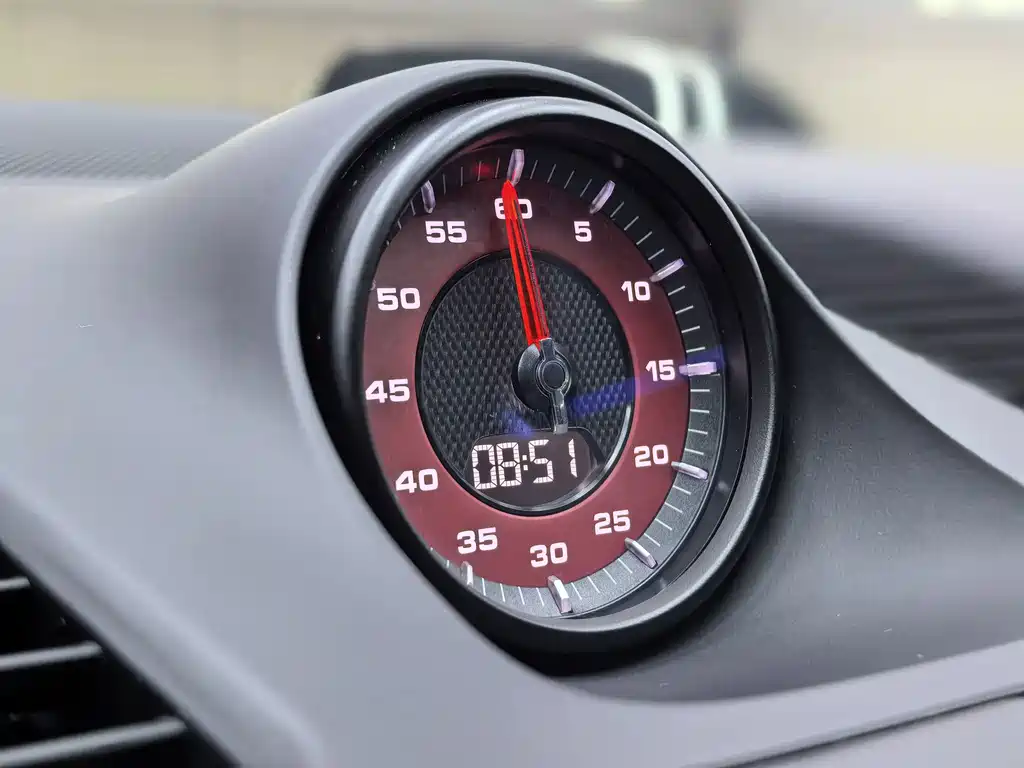 Porsche Cayenne — миниатюра 18