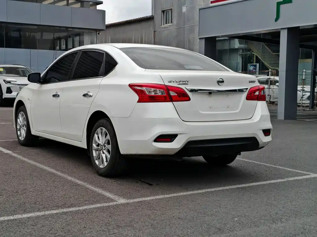 Nissan Sylphy — миниатюра 17