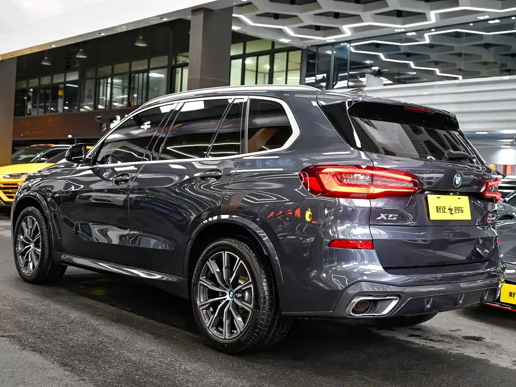BMW X5 2021 xDrive40i M Sport