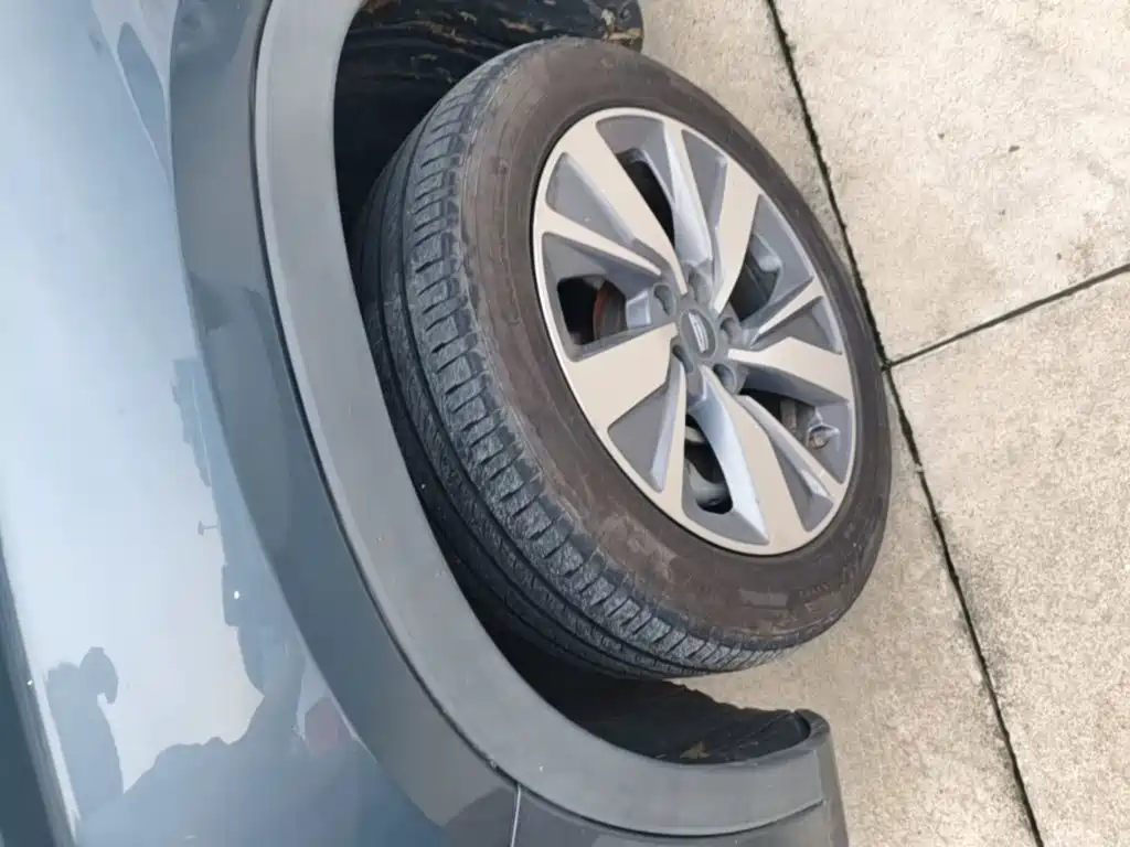 Geely Haoyue — миниатюра 23
