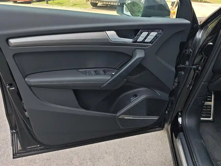 Audi Q5L 2024 45 TFSI Luxury