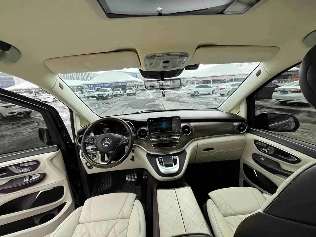Mercedes-Benz V-Class V 2021 V 260 L Luxury