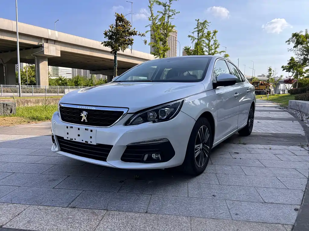 Peugeot 308 2016