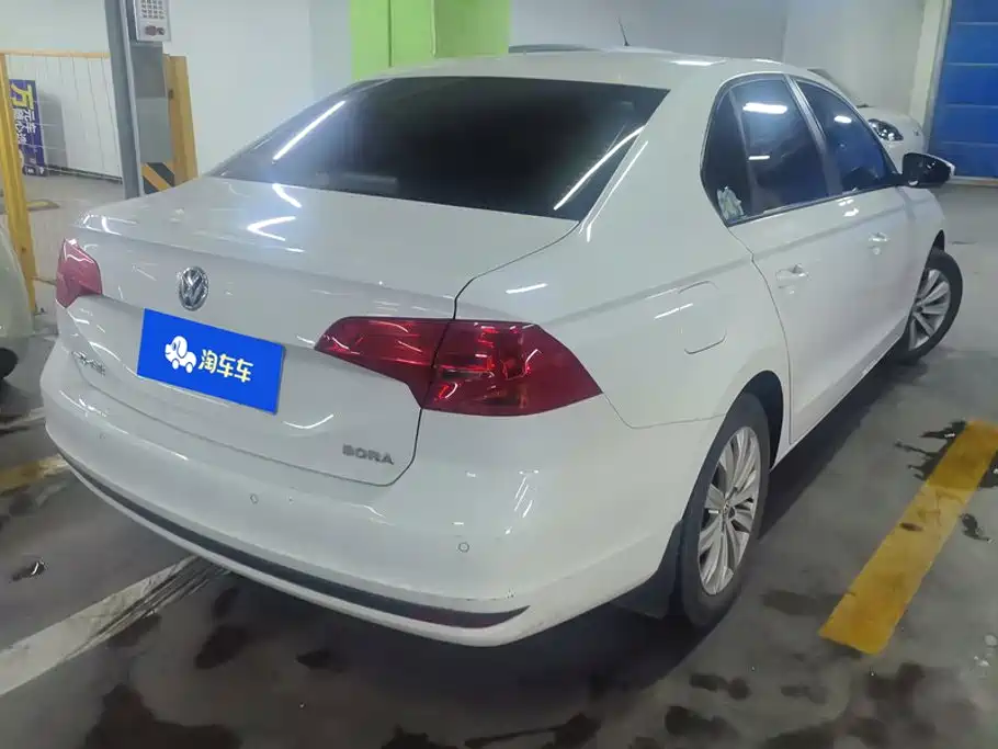 Volkswagen Bora — миниатюра 3