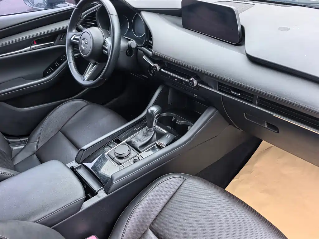 Mazda 3 Axela — миниатюра 11