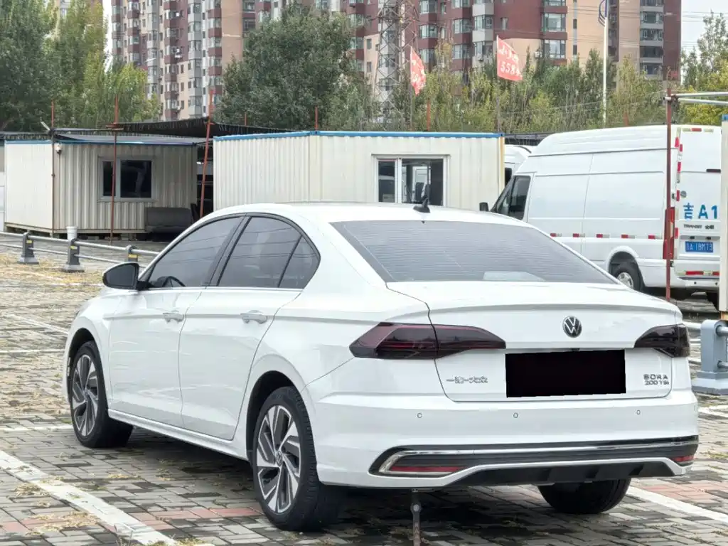 Volkswagen Bora — миниатюра 7