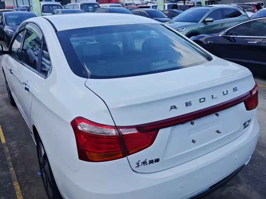 Dongfeng E70 2021 500