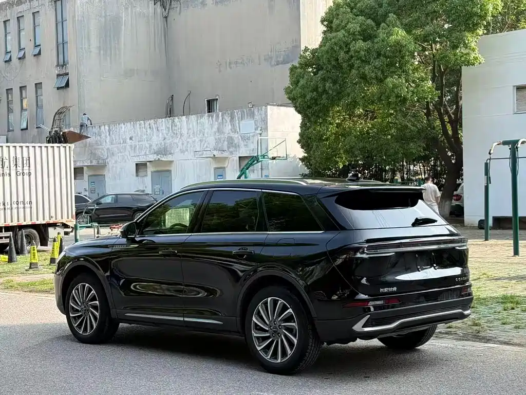 Lincoln Corsair 2023 2.0T