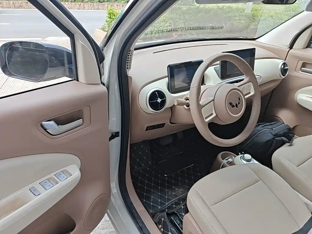 Wuling MINIEV — миниатюра 16