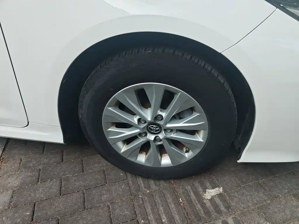 Toyota Corolla — миниатюра 8