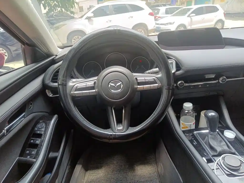 Mazda 3 Axela — миниатюра 3