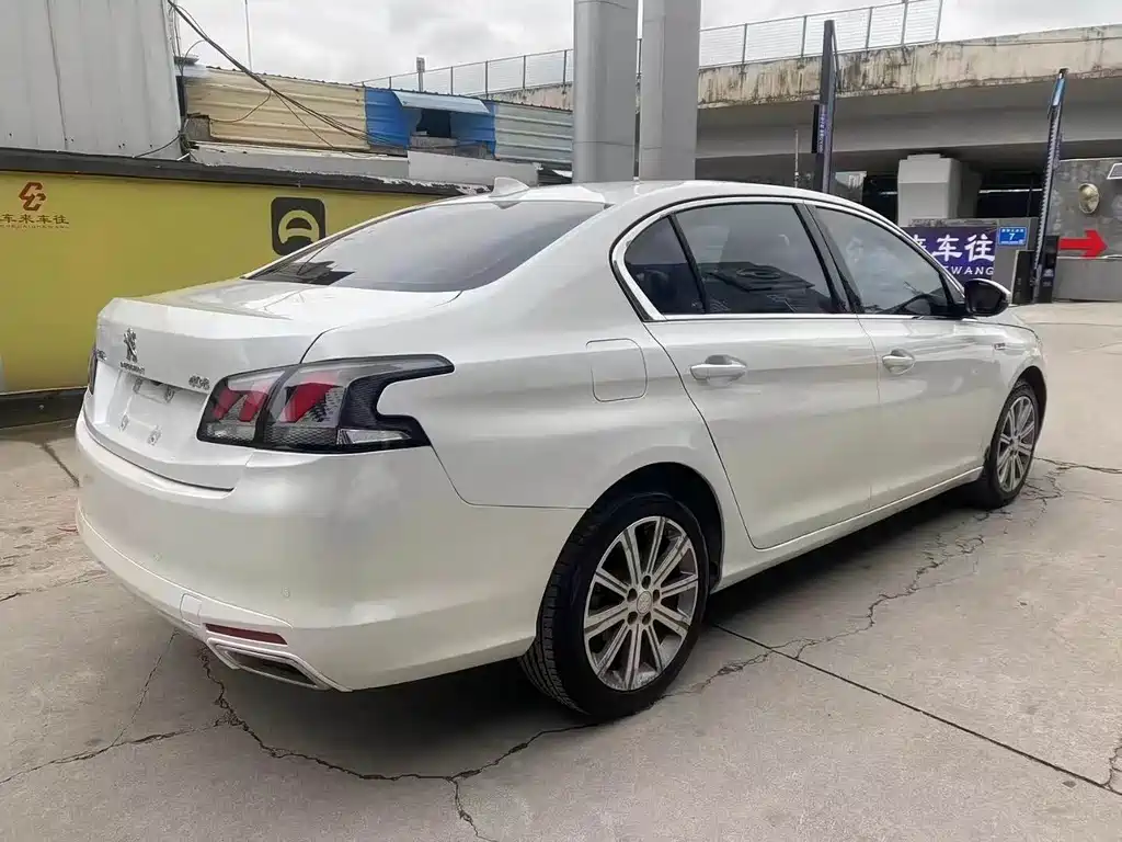 Peugeot 408 — миниатюра 7