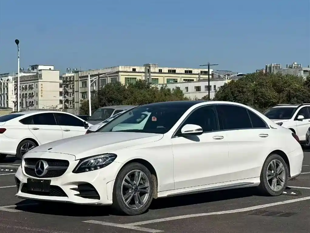 Mercedes-Benz C-Class 2021