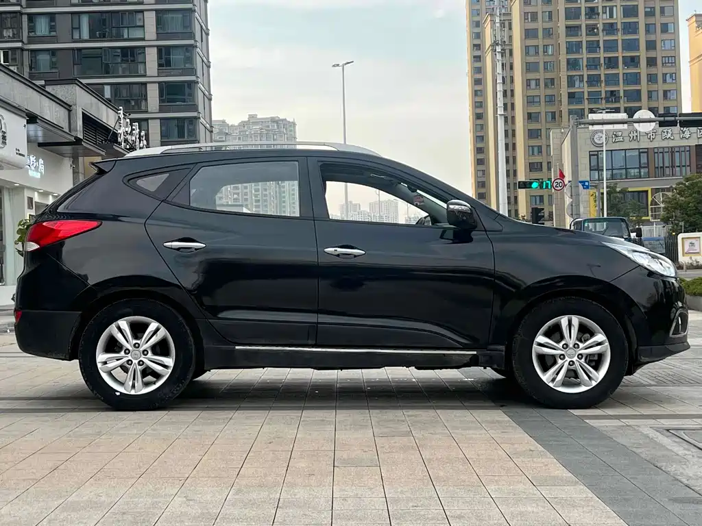 Hyundai BAIC Hyundai ix35 ix35 2012 2.0L AT Elite GLS
