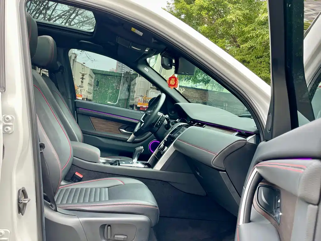 LAND ROVER DISCOVER SPORTS