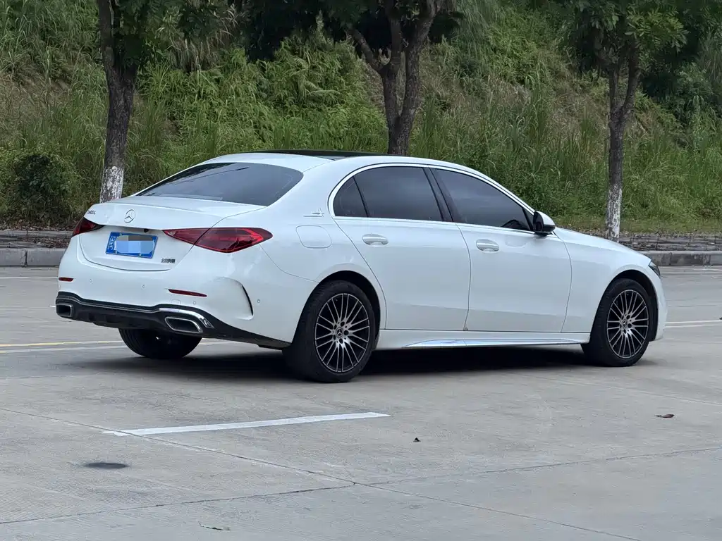 Mercedes-Benz C-Class — миниатюра 5