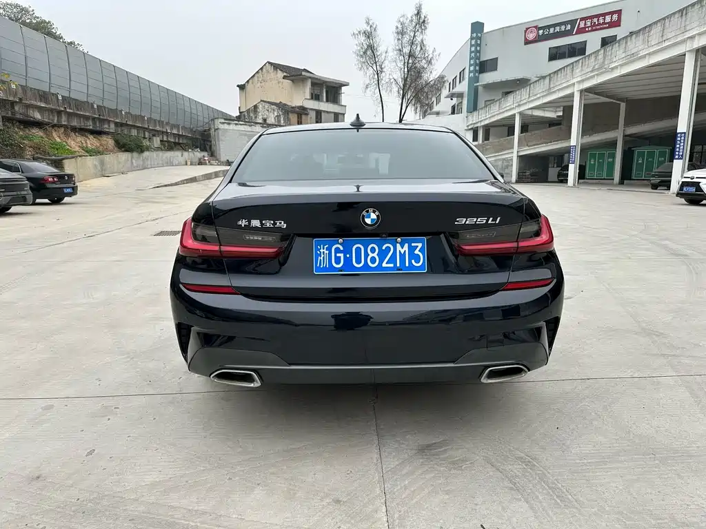 BMW 3 Series 3 2022 325Li M Sport