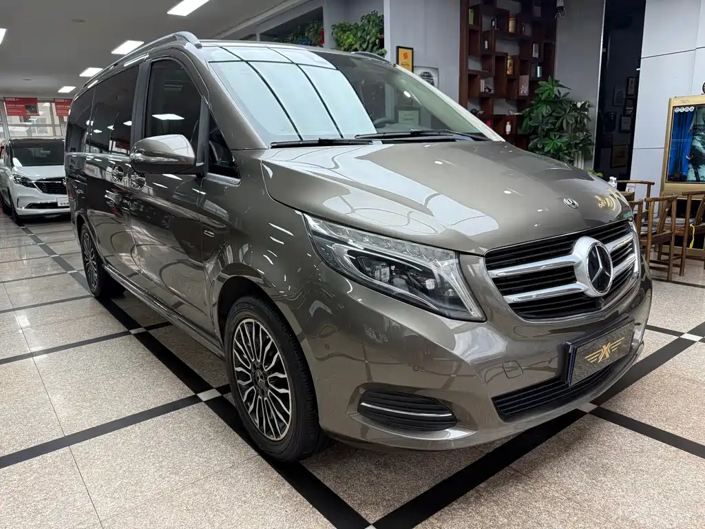 MERCEDES-BENZ V CLASS