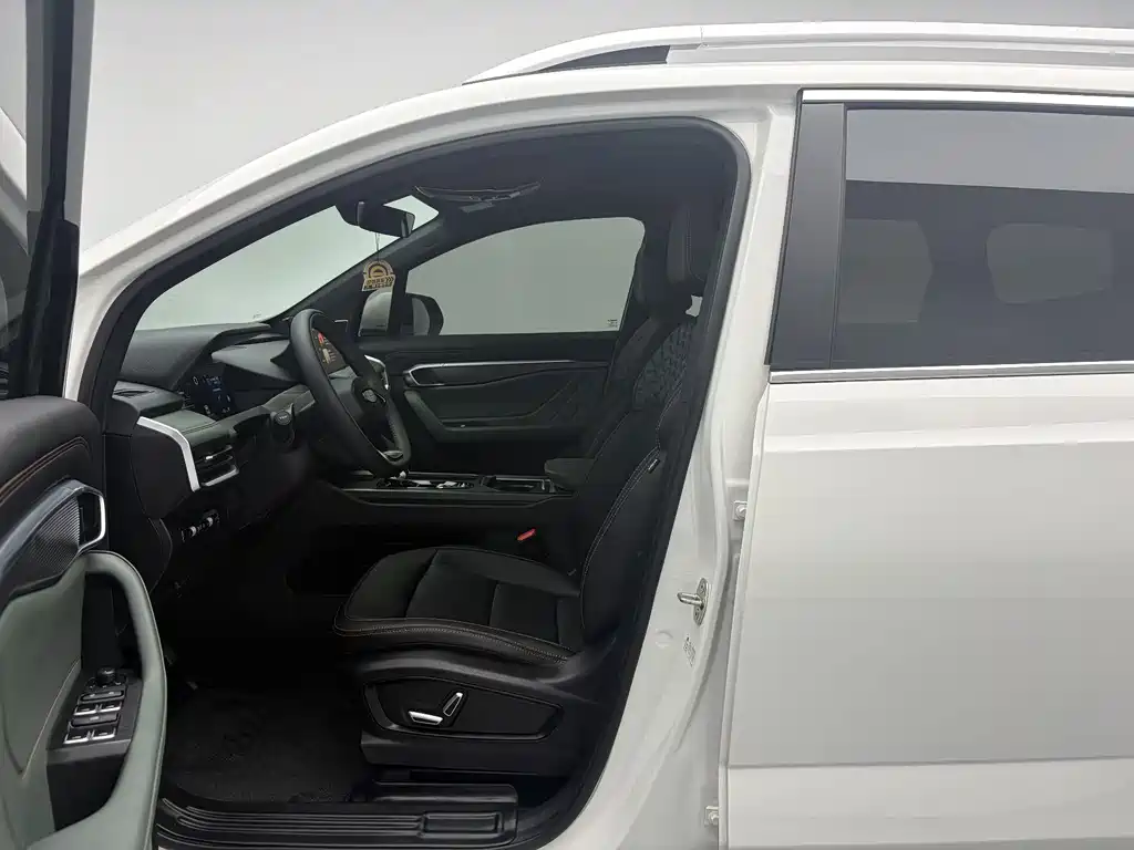 Geely Haoyue L — миниатюра 11