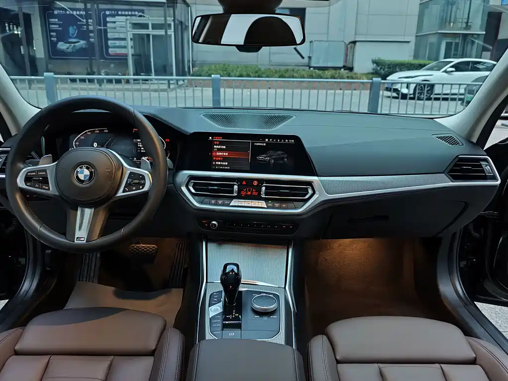 BMW 3 Series — миниатюра 8