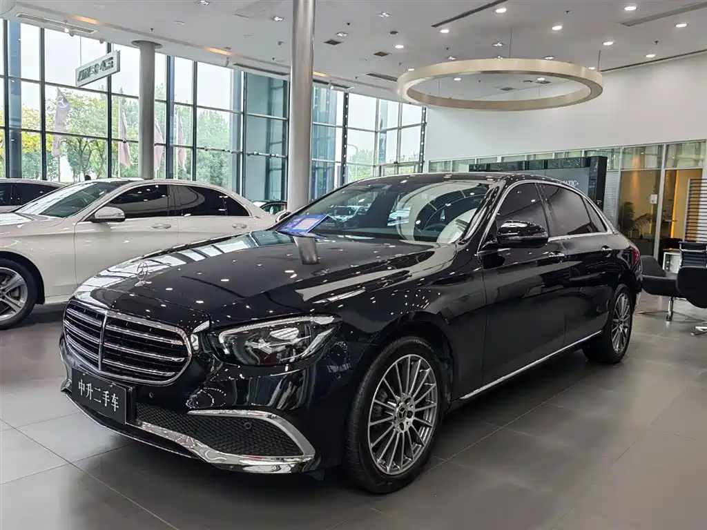 Mercedes-Benz E-Class 2023