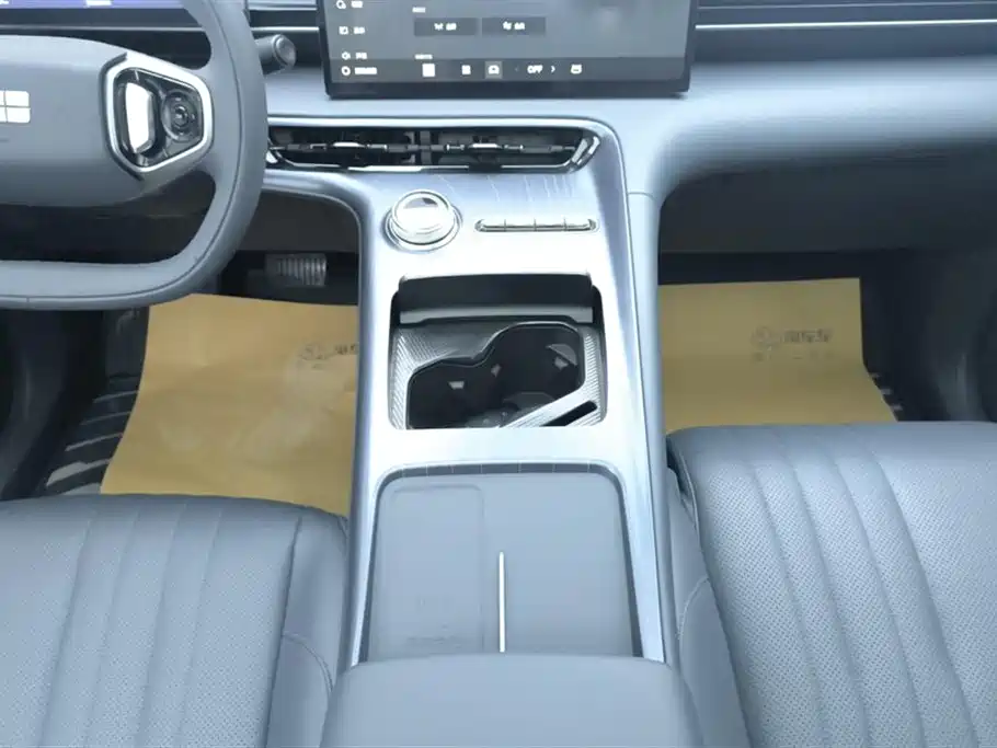 GEELY GALAXY GALAXY E5