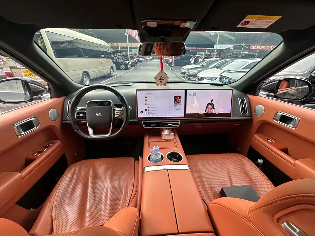 Li Auto Li L8 — миниатюра 11