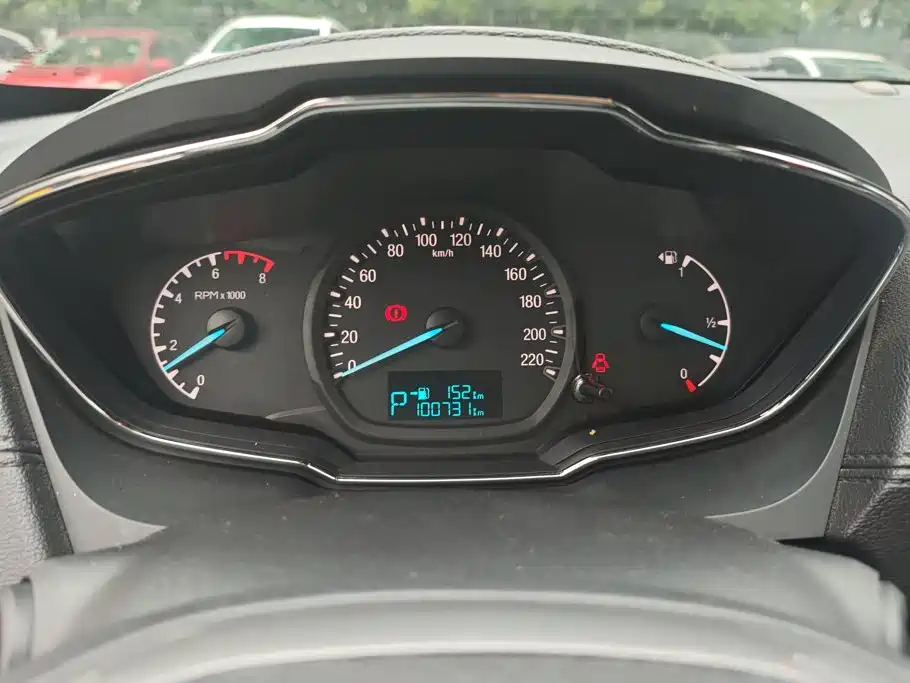 Ford Escort — миниатюра 14