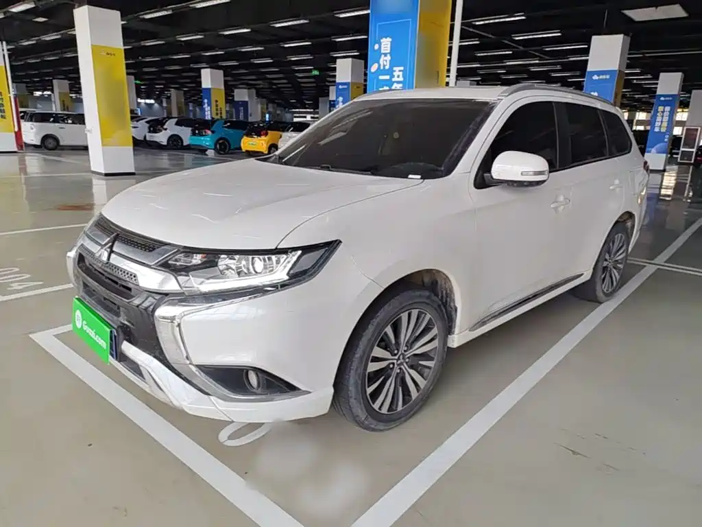 Mitsubishi Outlander — миниатюра 2