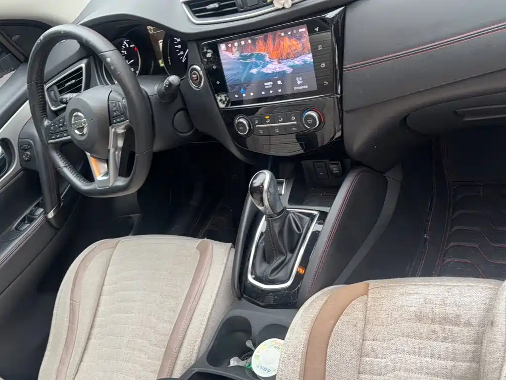 Nissan Qashqai — миниатюра 18