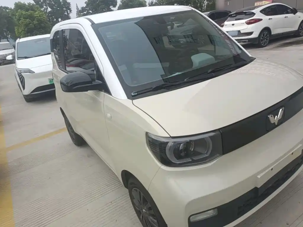 Wuling MINIEV — миниатюра 4