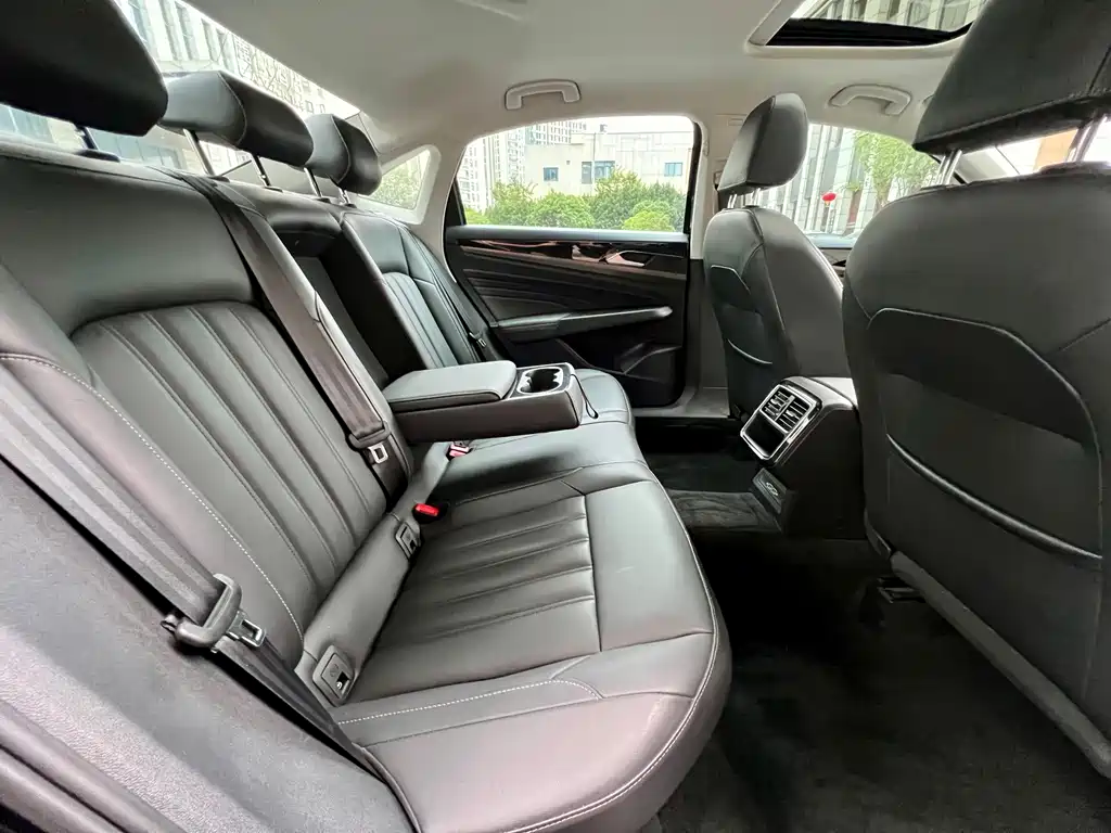 Volkswagen Passat — миниатюра 24