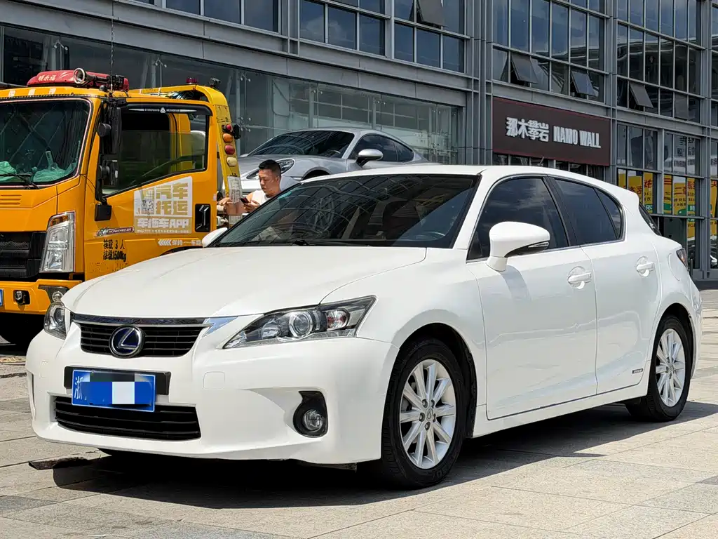 Lexus CT 2013